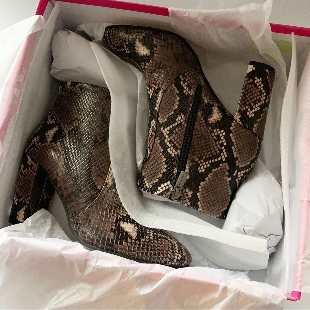 Vince Camuto Python Boots - Picture 4 of 6